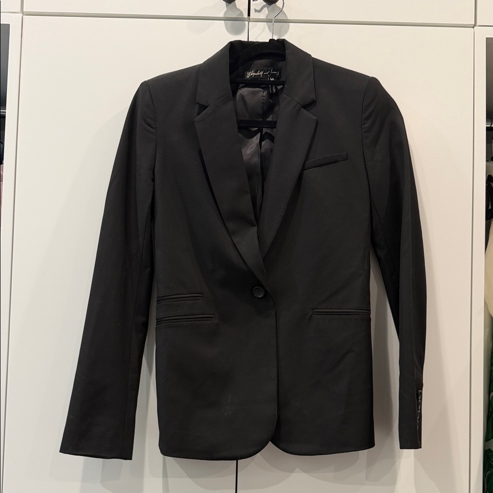 Elizabeth & James Black Women's Tailored Blazer -